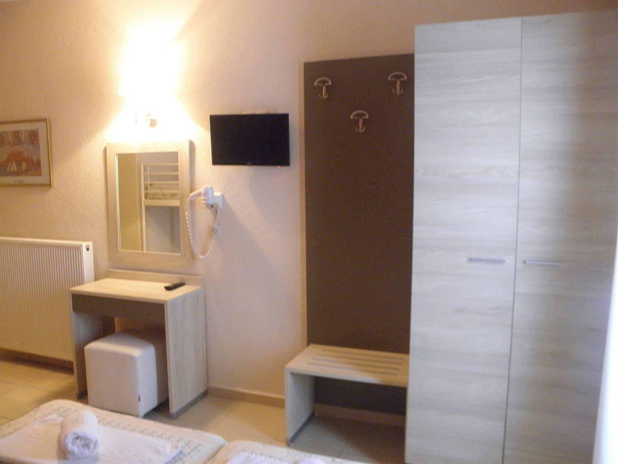 Makedonia Hotel Ouranoupoli Exteriör bild